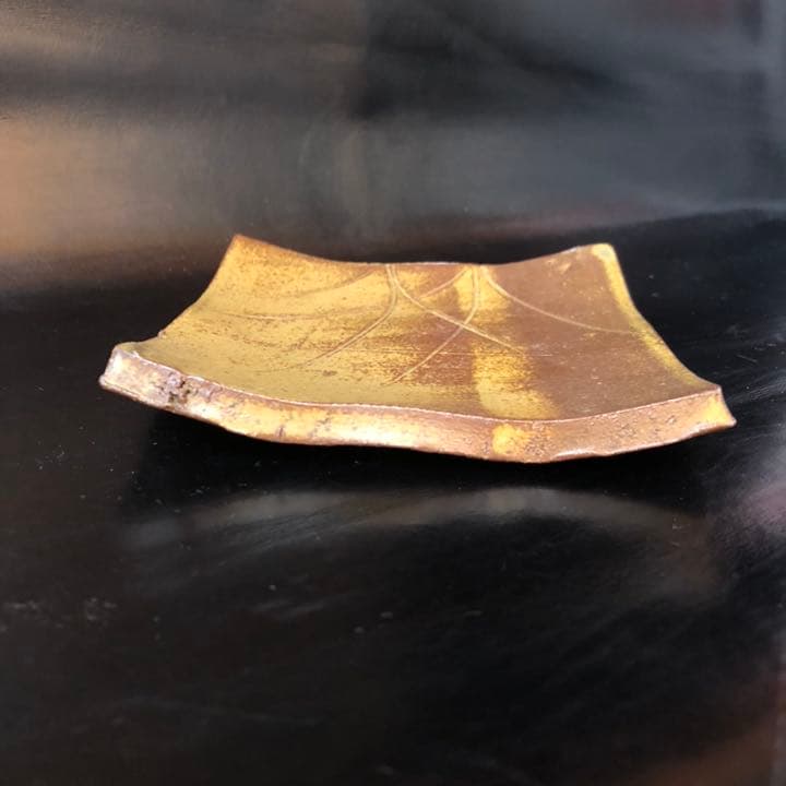 古美術品◼️お茶室よりステキな雰囲気の菓子皿が出てき