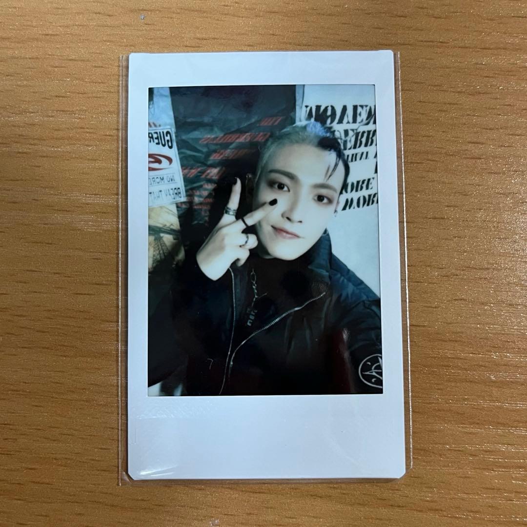 ATEEZ ホンジュン チェキ