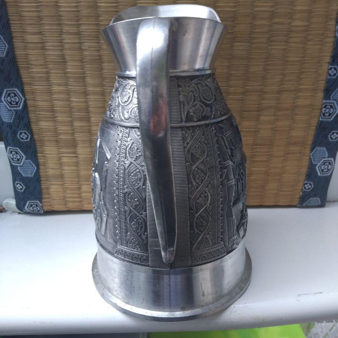 金属製浮彫りピッチャー 中型