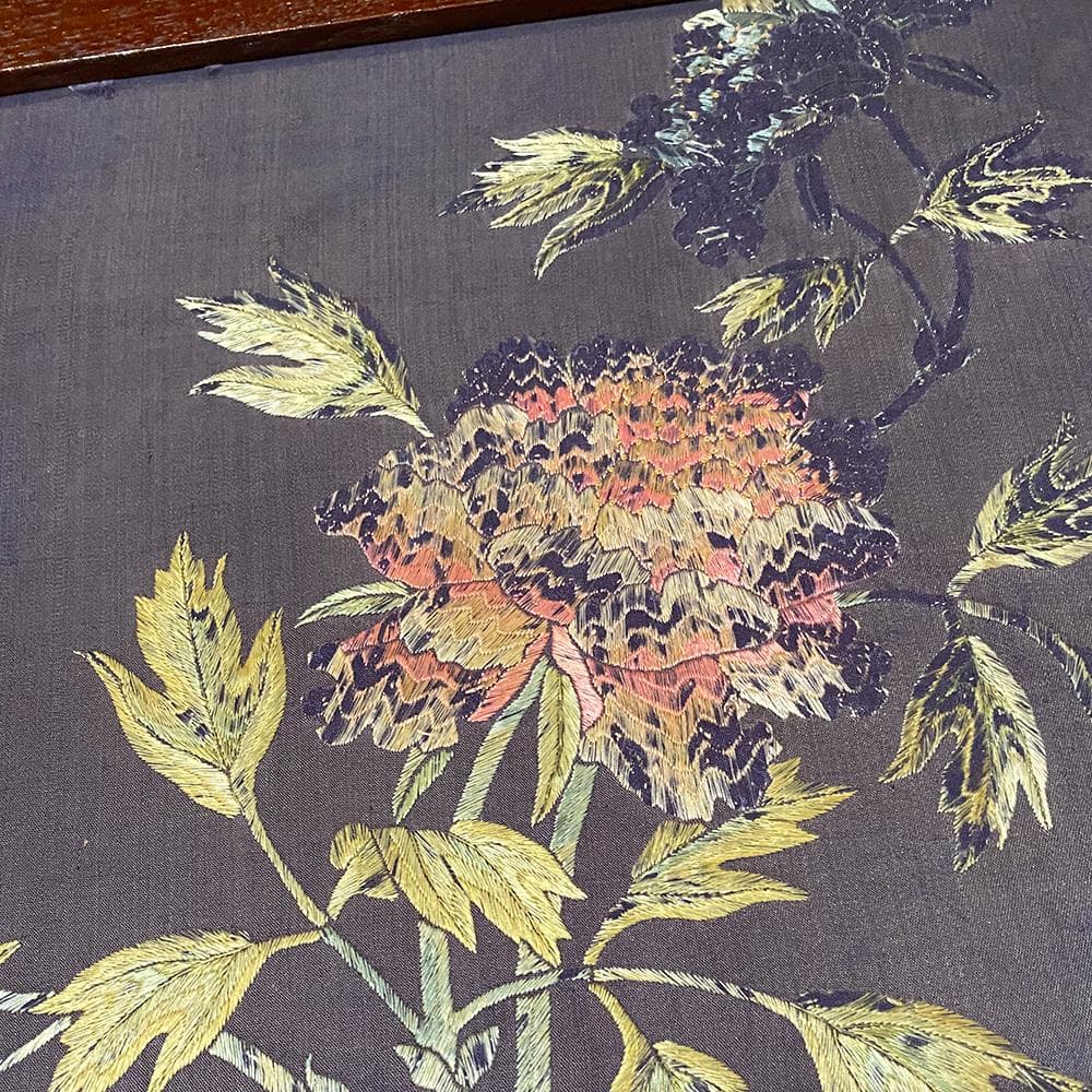 繍】 ☆ 衝立 花蝶図繍片 ☆ 時代物 蝶々 花卉 刺繍文様 明清