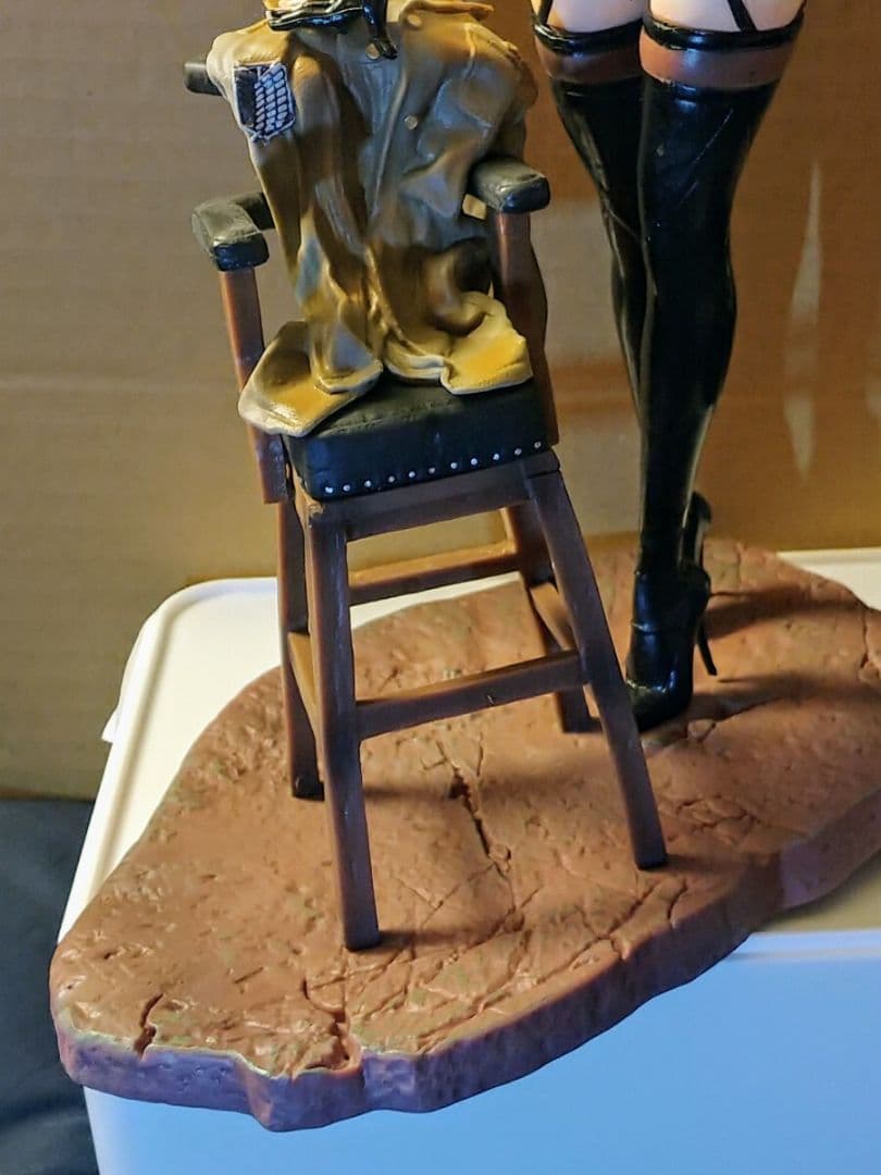 ルパン三世 峰不二子 進撃の巨人ver. リペイント 塗装済 完成品 フィギュア