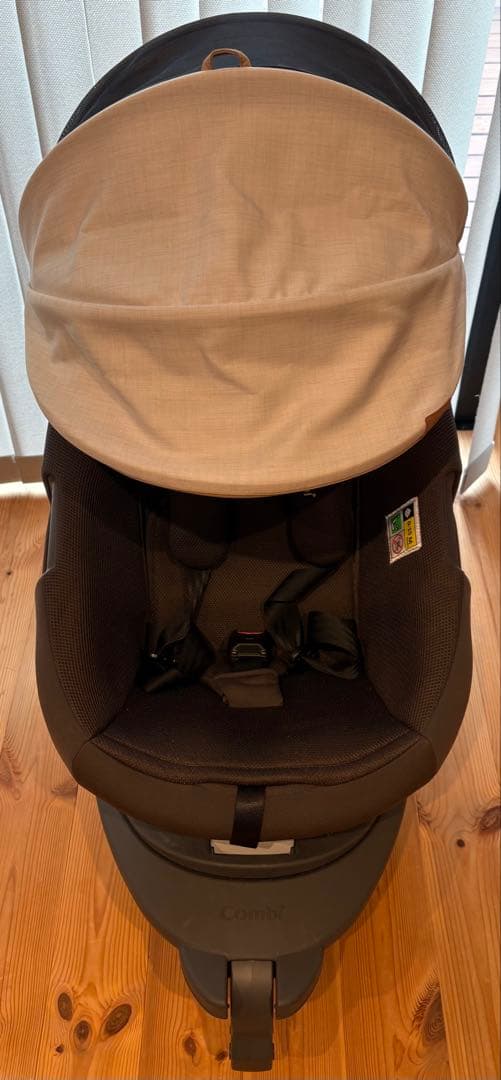 Combi 車用チャイルドシート THE Sシリーズ