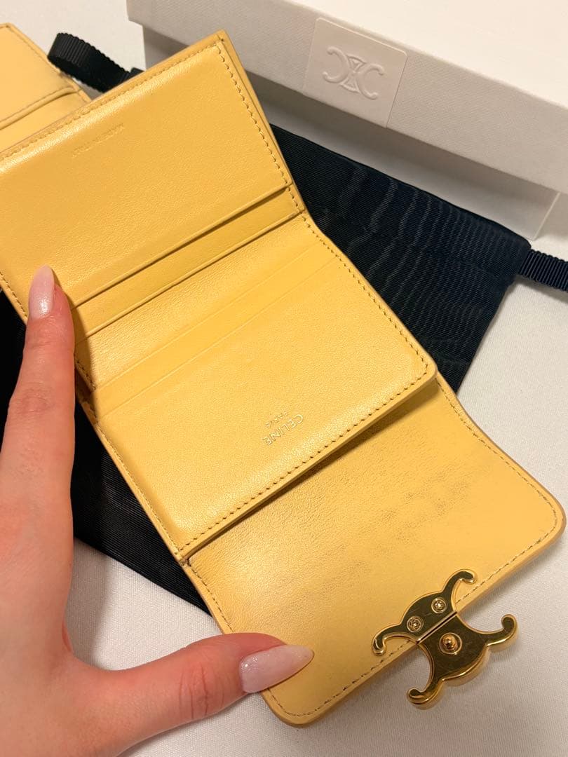 CELINE 入れ付きコンパクトウォレット　トリンオフ