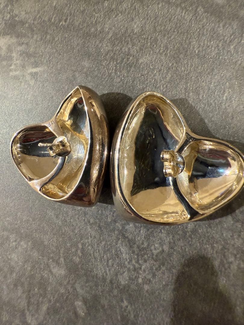 ANNIKA INEZアニカイネズ ハートピアス ラージ シルバーカラー神崎恵