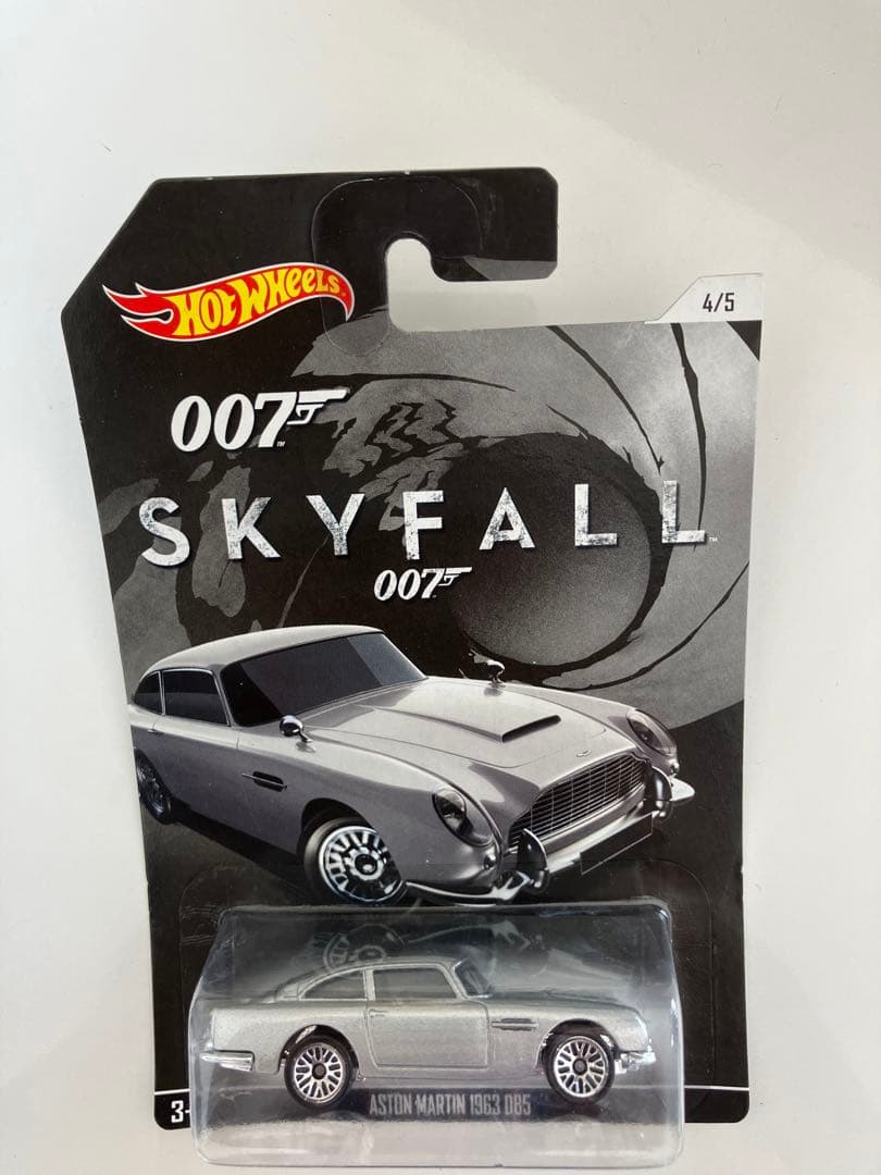 Hot Wheels コンビニ限定 007ボンドカー ミニカーコレクション ホット