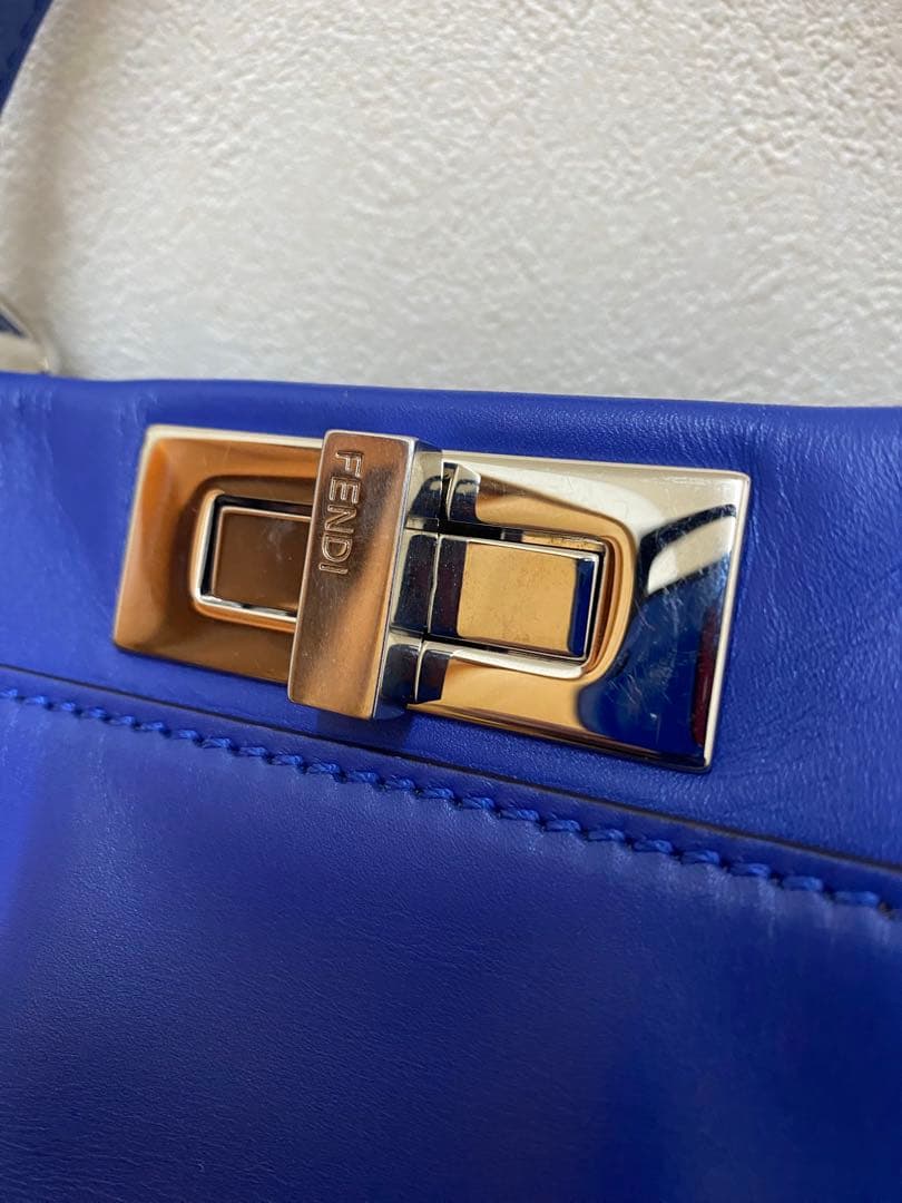 フェンディ　ピーカブー　青　8BN226-Q9N