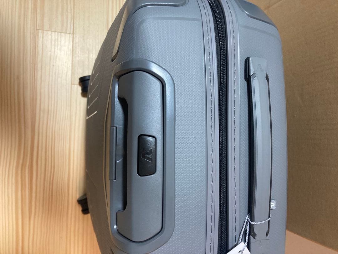 新品イタリア製キャリーケース ロンカート イプシロン35～40L グレー