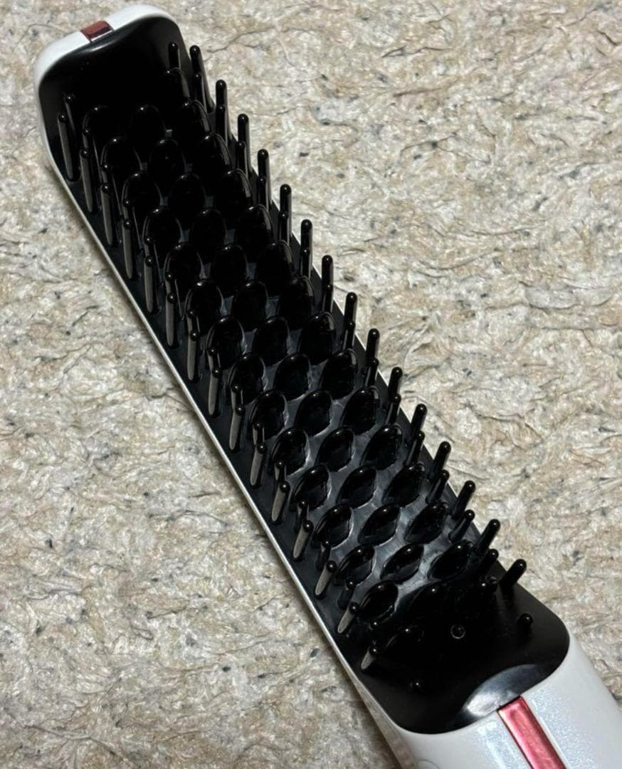 LAVIEL コードレスブラシアイロン