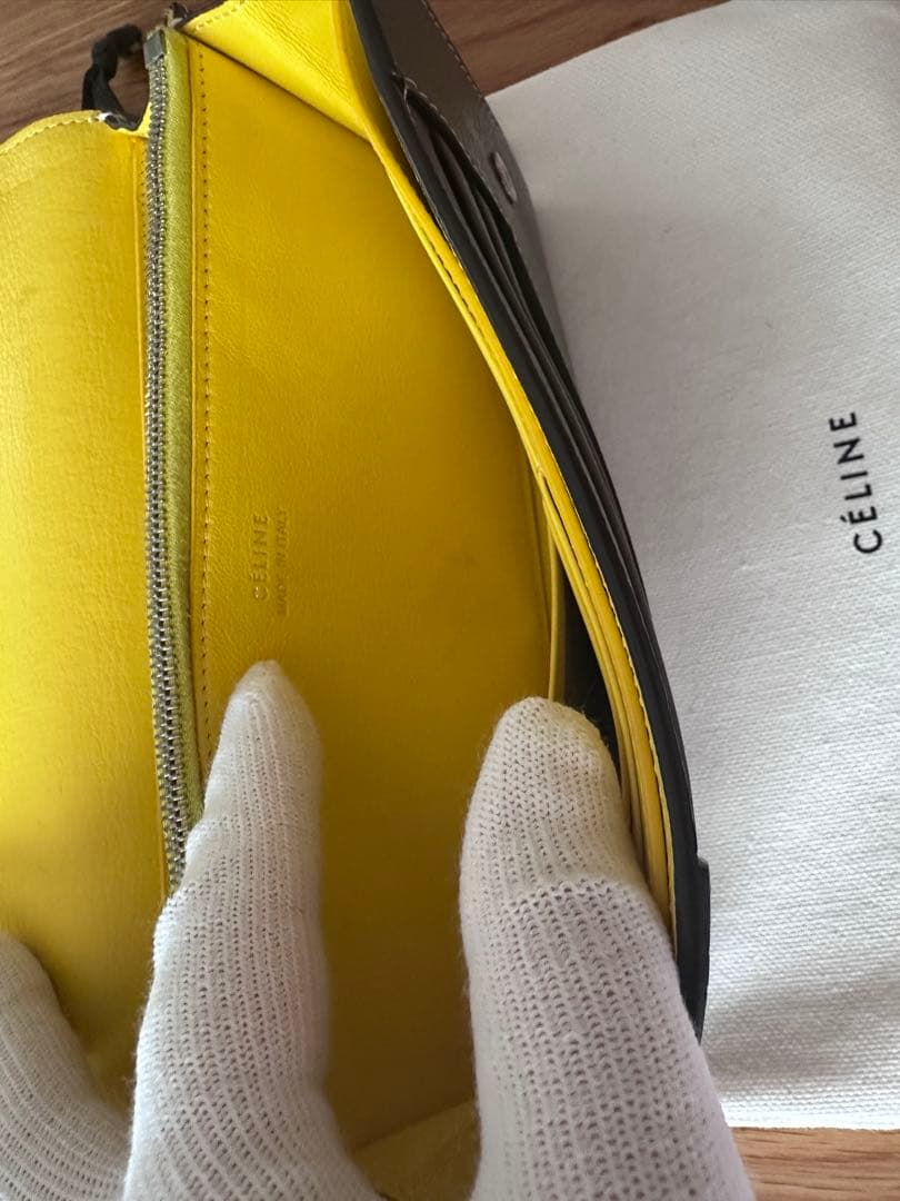CÉLINE グレー 二つ折り長財布 保存袋付き
