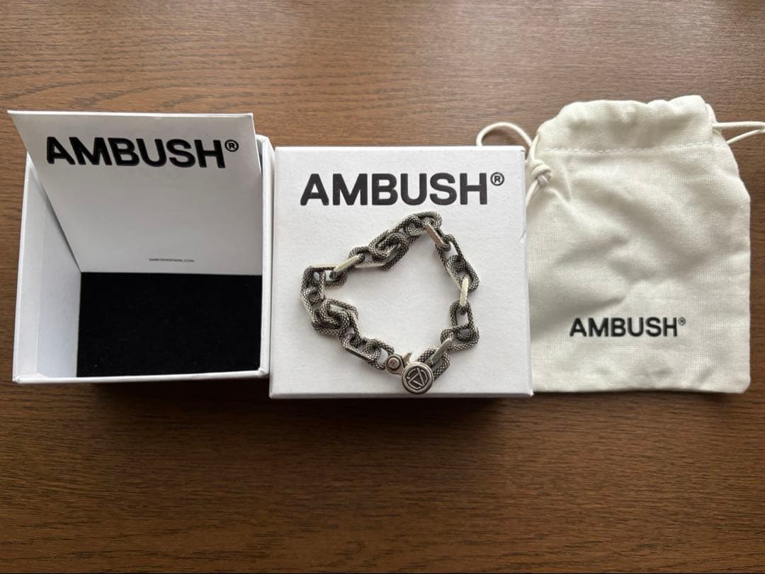 AMBUSH small textured chain ブレスレット