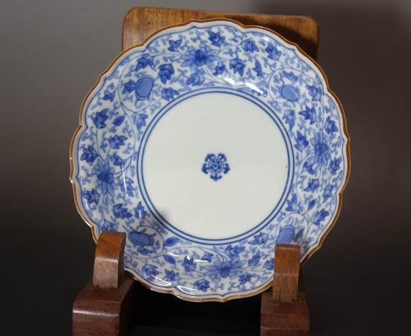 染付古伊万里花唐草 中皿藍柿右衛門 五弁花 牡丹唐草大明年製 2026