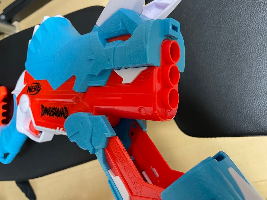 ナーフ　ダイノスクワッド　トリケラブラスト　nerf