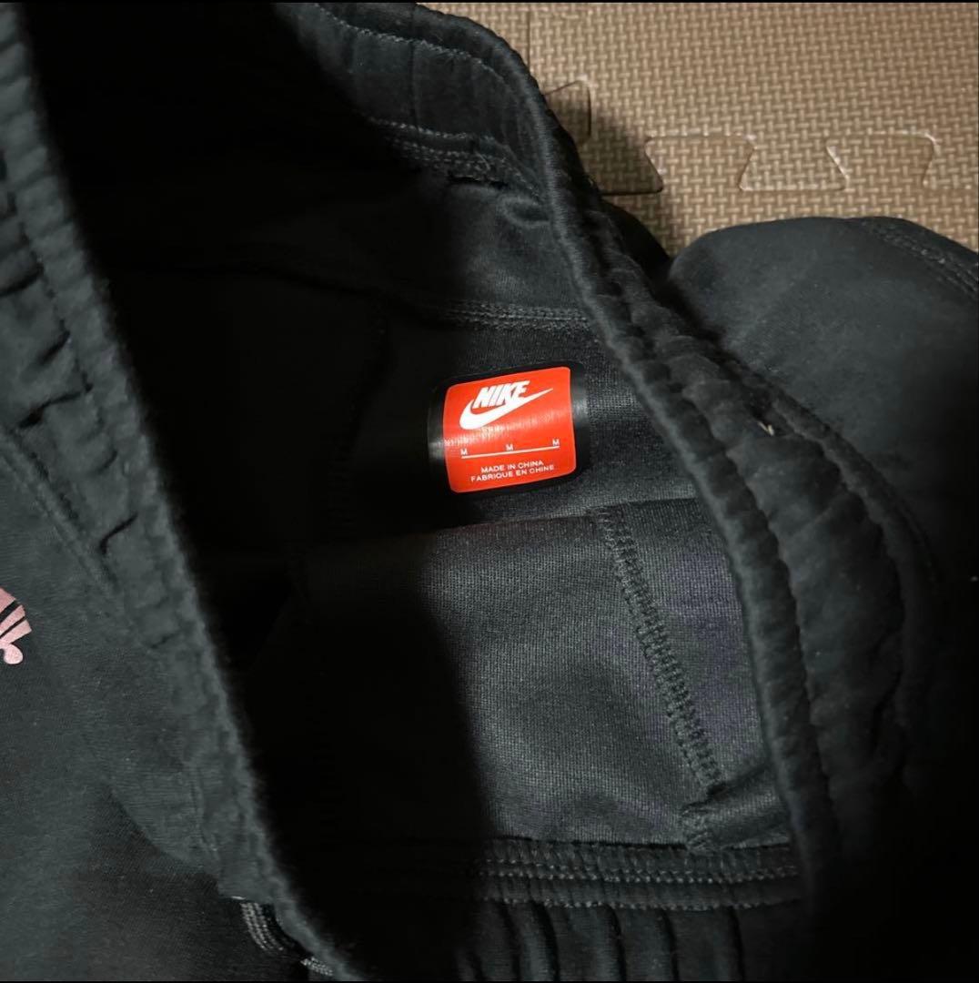 シナワールドNIKEテックmサイズStockxタグあり