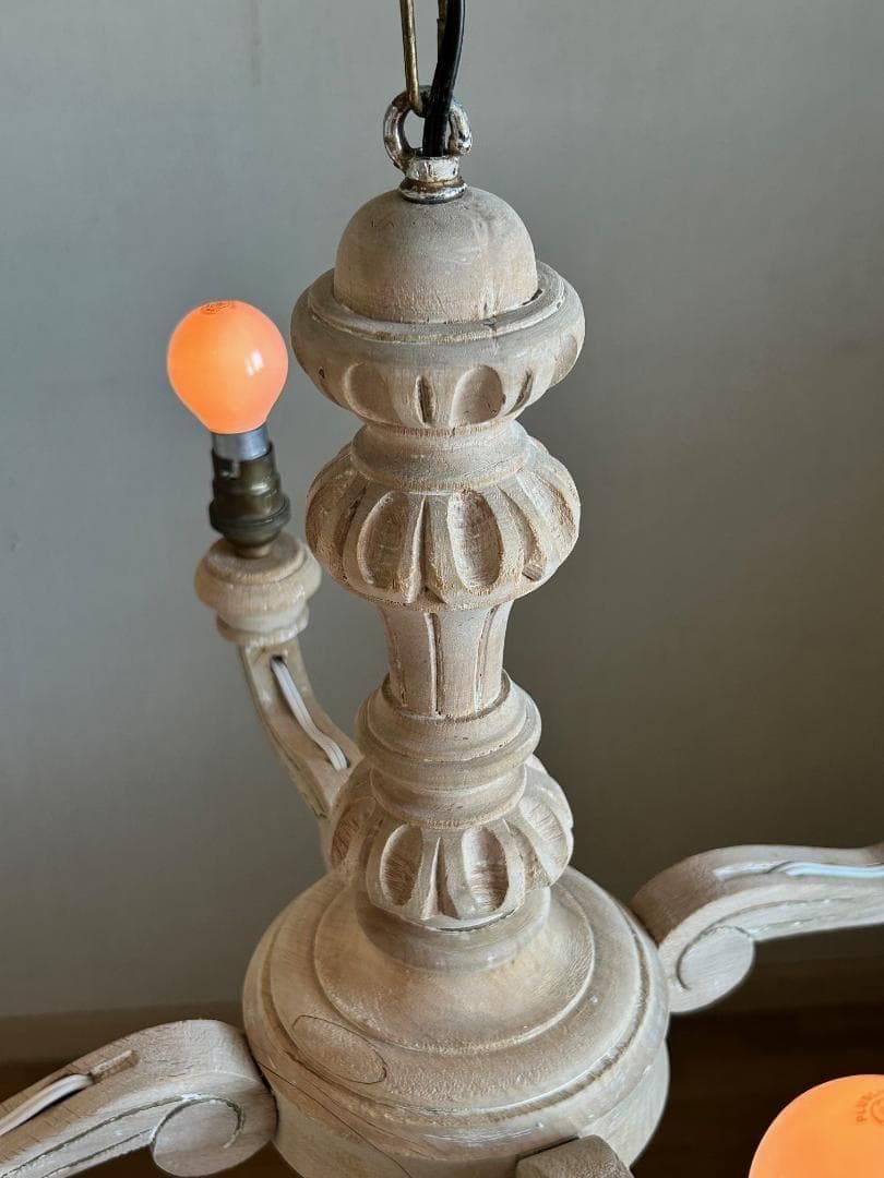 フランスアンティーク 木製シャンデリア 4灯 シャビー 店舗什器