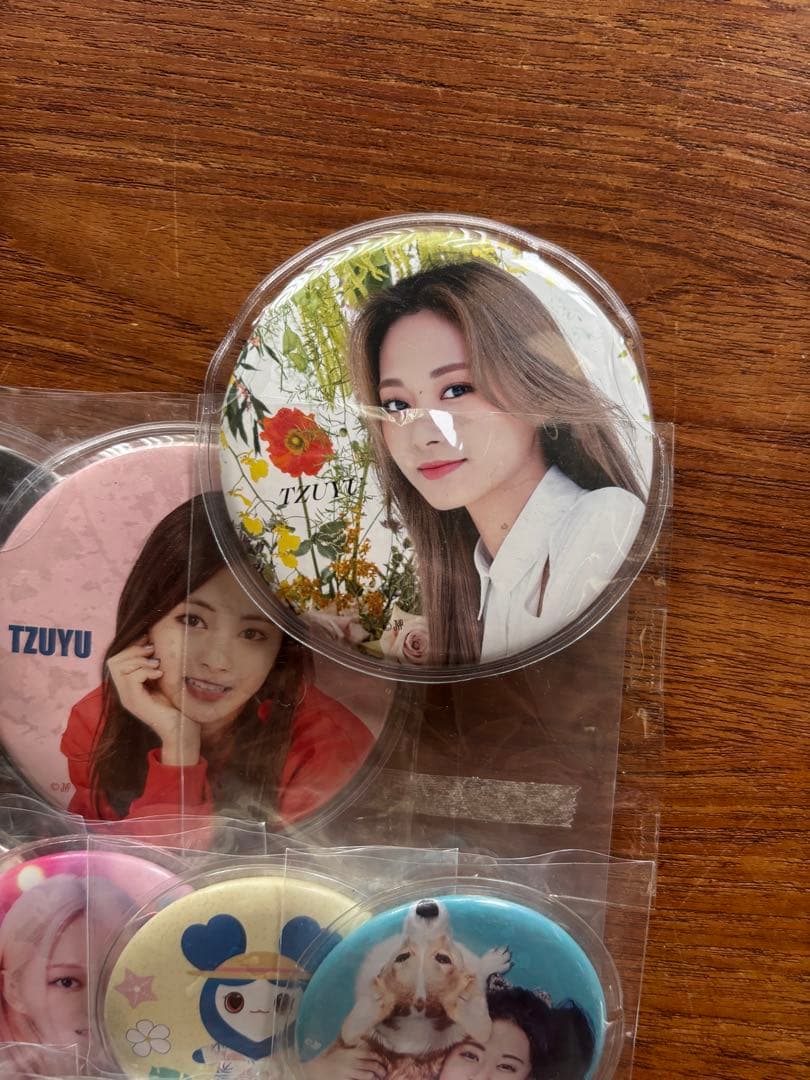 TWICE グッズ 痛バック ツウィ　缶バッジまとめ売り