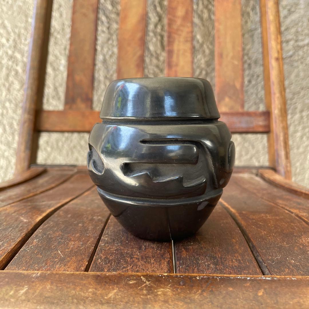 希少品！ネイティブ　サンタクララ黒壷　プエブロアメリカアンティーク　インディアン