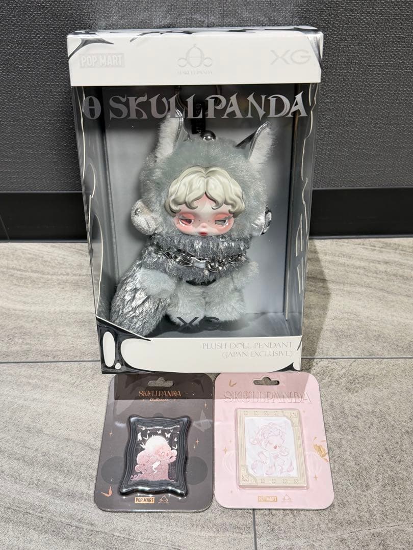 POP MART SKULLPANDA × XG 日本限定 ぬいぐるみ - メルカリ