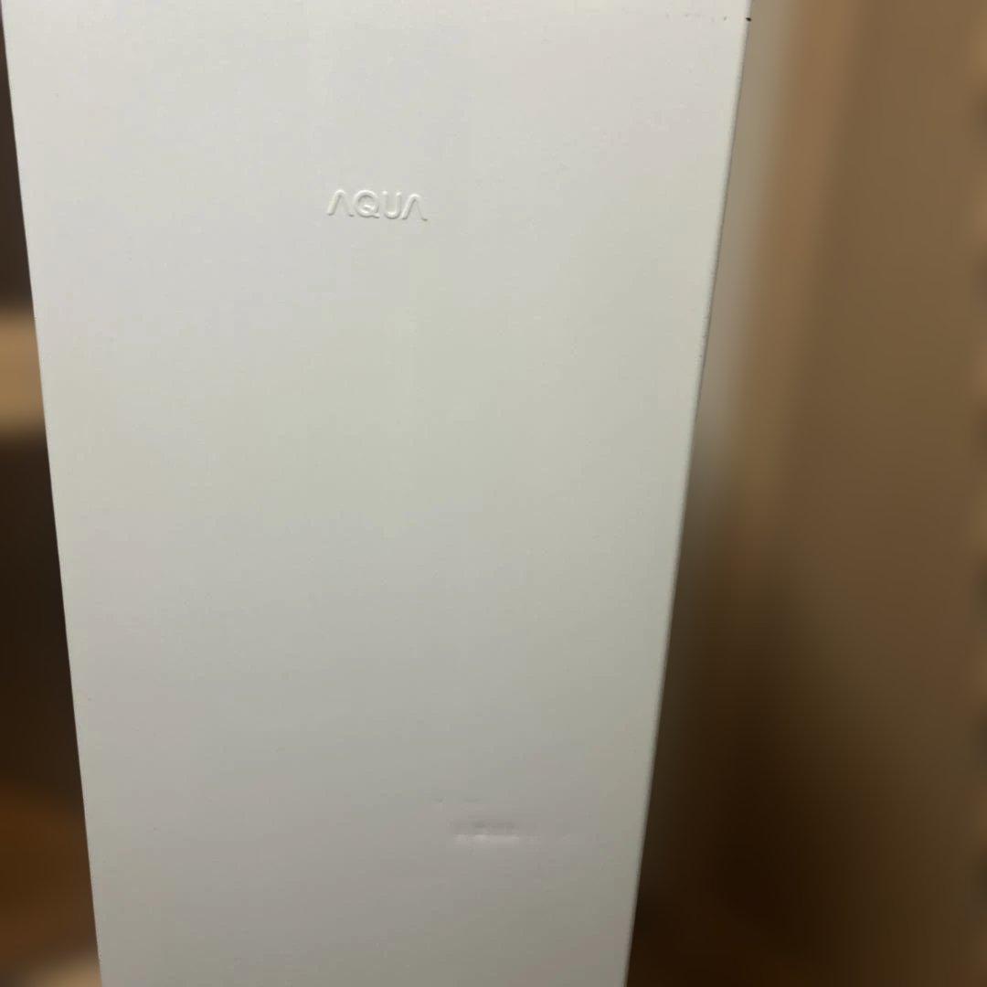 23年製　アクア　スリム冷凍庫　ホームフリーザー