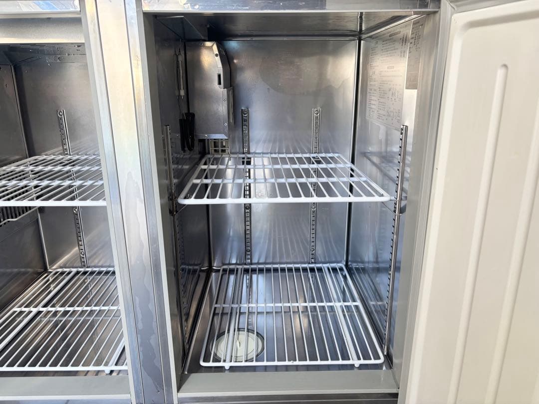 パナソニック業務用台下冷凍冷蔵庫SUR-K1261CA最新モデル