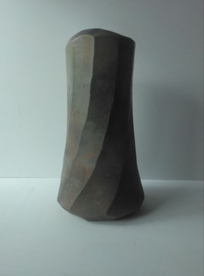 備前焼 興楽園 長十郎友敬 花器 備前焼 興楽園 長十郎友敬 花器