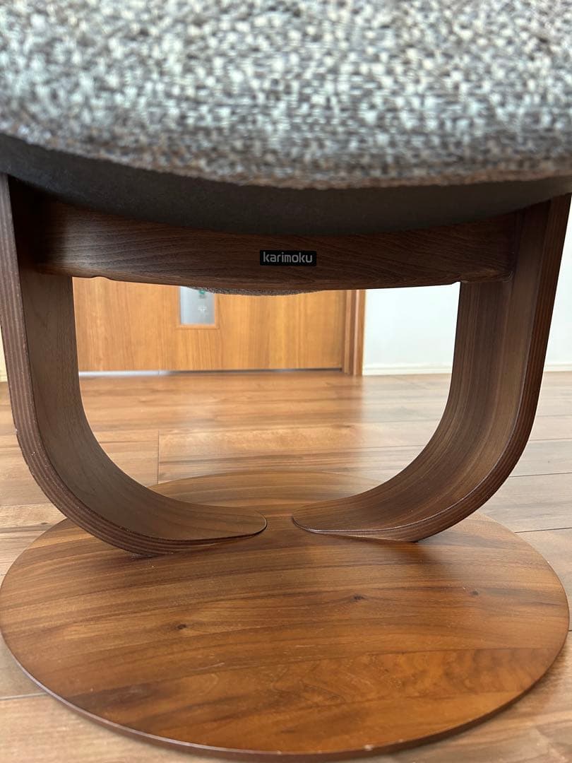 カリモク　オットマン　ザファースト