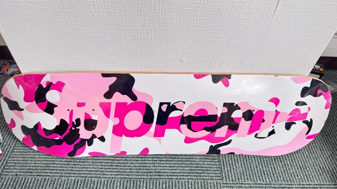 Supreme スケートボードデッキ ピンク迷彩