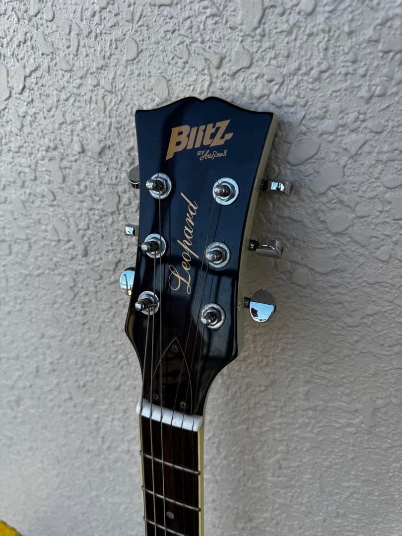値下げ可 民生　Blitz Leopard エレキギター ホワイト