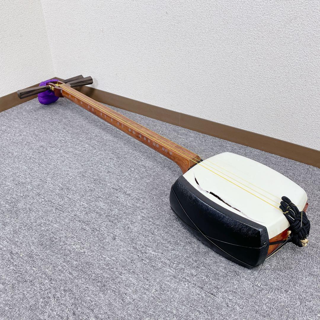 津軽三味線 段違い溝 花梨 丸打胴 東さわり 和楽器 三味線