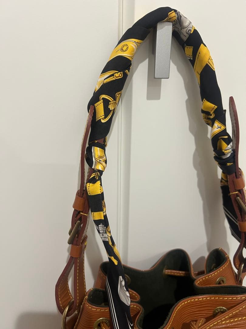 Louis Vuitton エピ　ノエ　バンドー付き