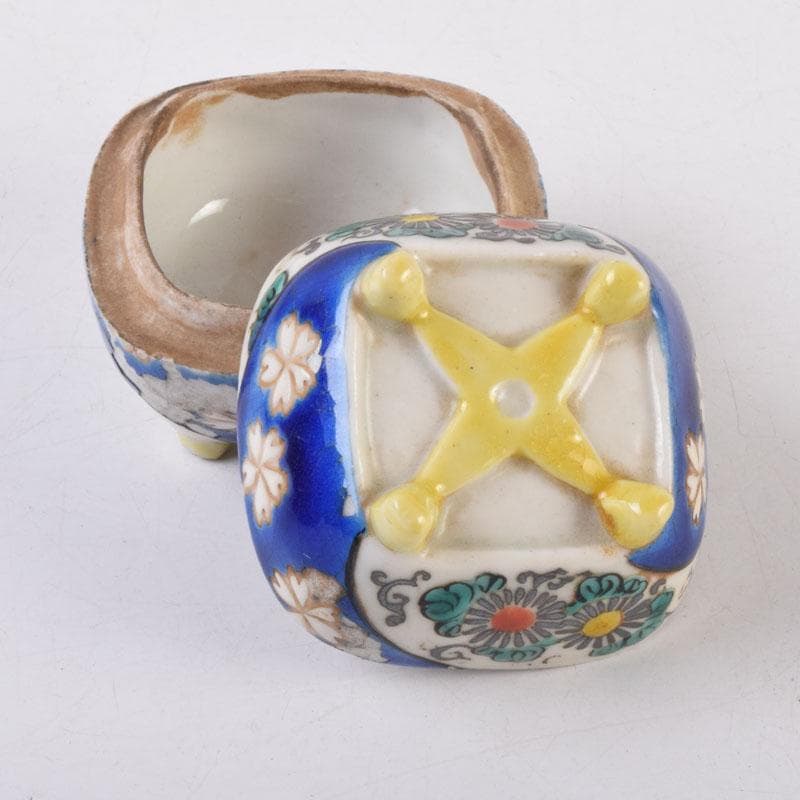 茶道具 色絵 花草文 香合 時代箱 C 8475