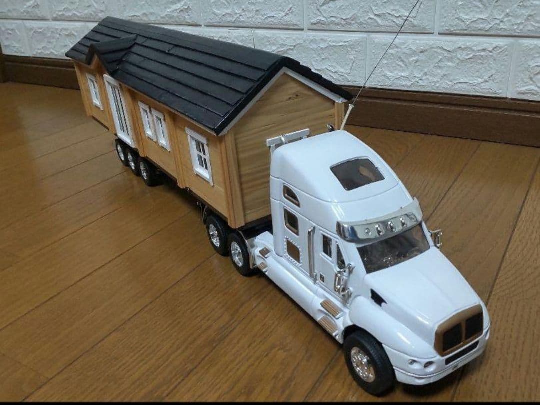 ラジコン　トレーラーハウス詳細①　木造トレーラーハウス