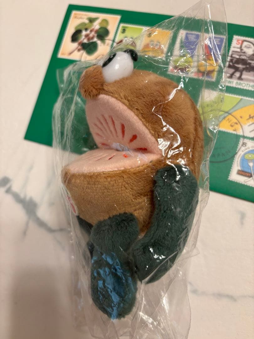 キウイブラザーズ レッド ぬいぐるみ