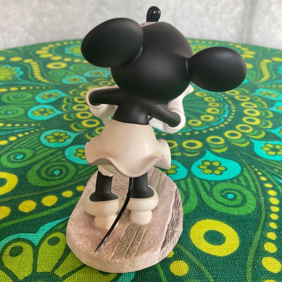 ☆WDCC☆ウォルト・ディズニー☆クラシックシリーズ☆パピーラブ☆ミニーマウス