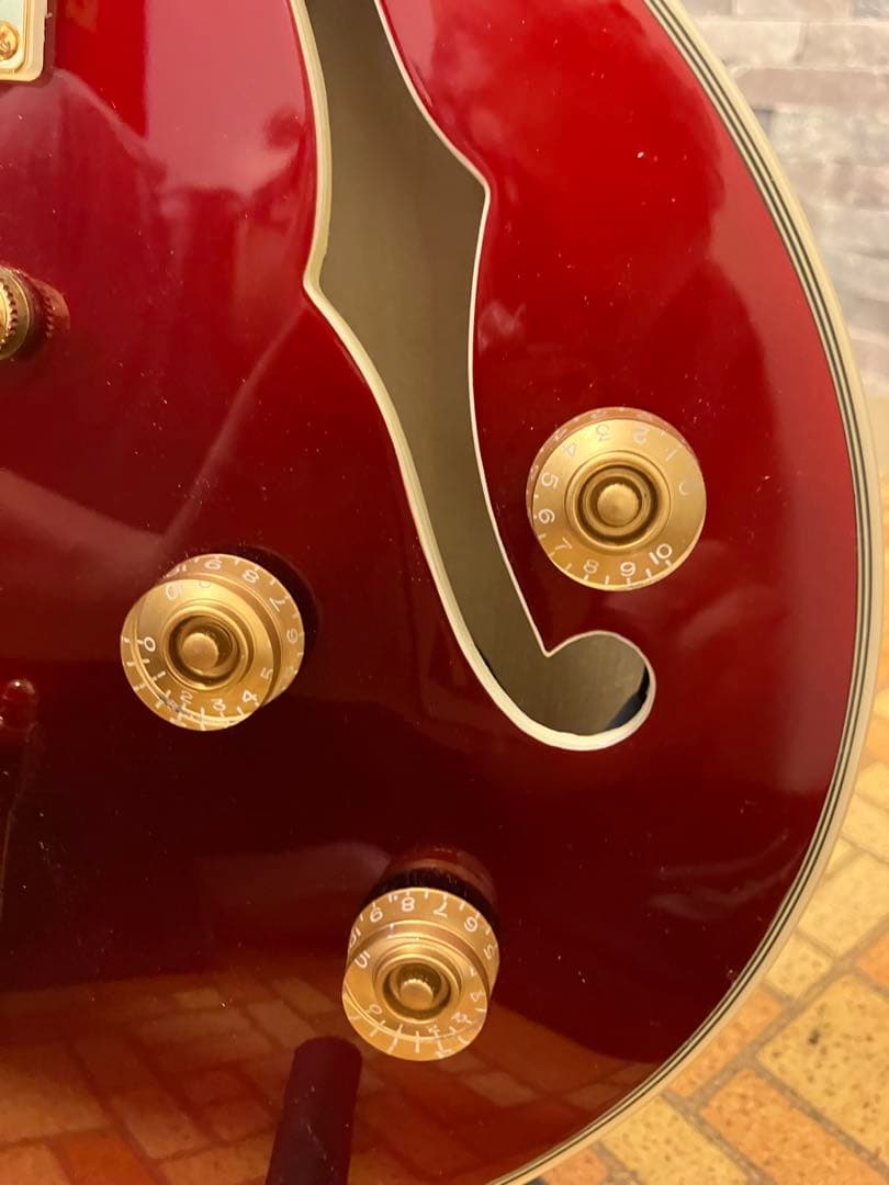 美品Epiphone Uptown Kat ES Ruby Red ／生産終了 - メルカリ