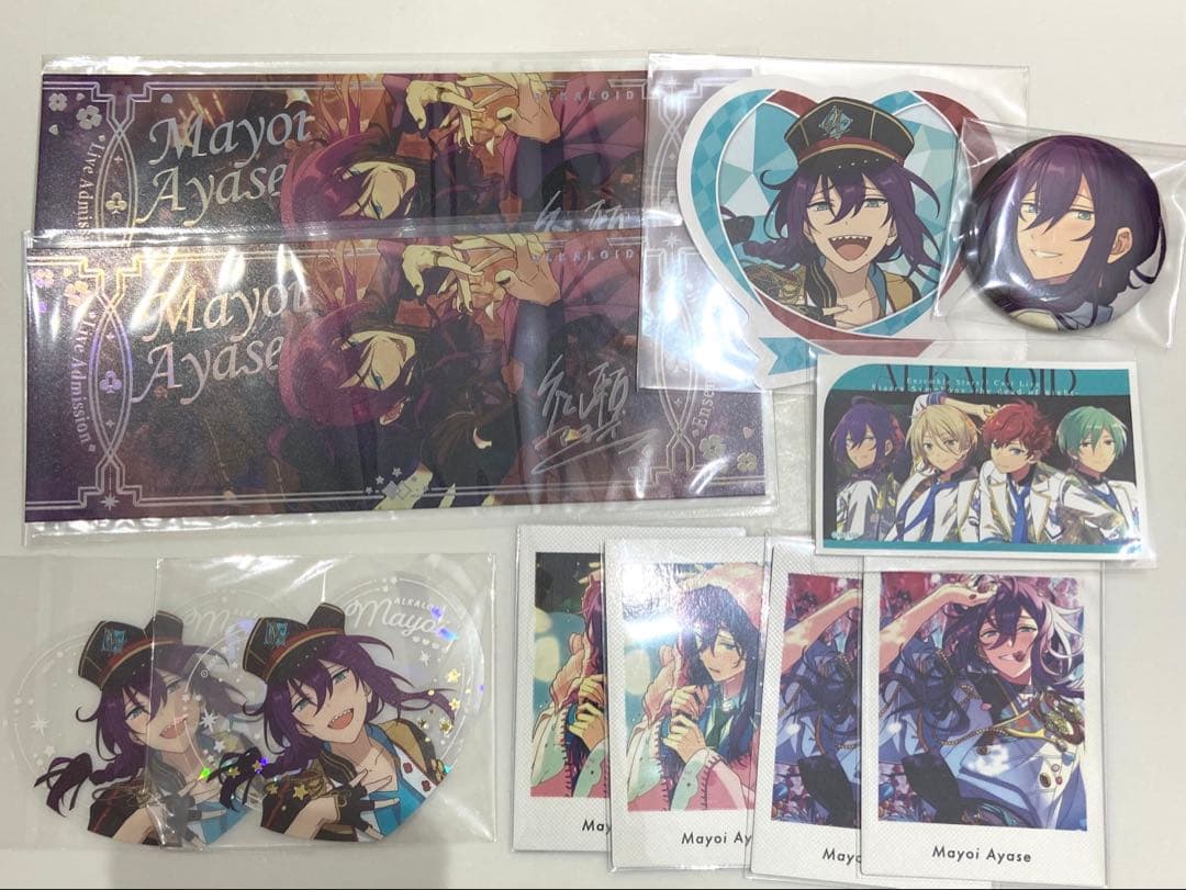 あんスタ 礼瀬マヨイ まとめ売り ぱしゃっつ ぴくコレ 缶バッジ 中国