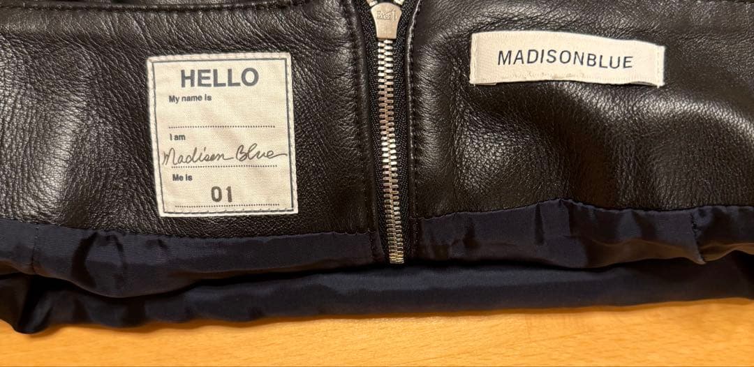 MADISONBLUE ブラック レザー タイトスカート