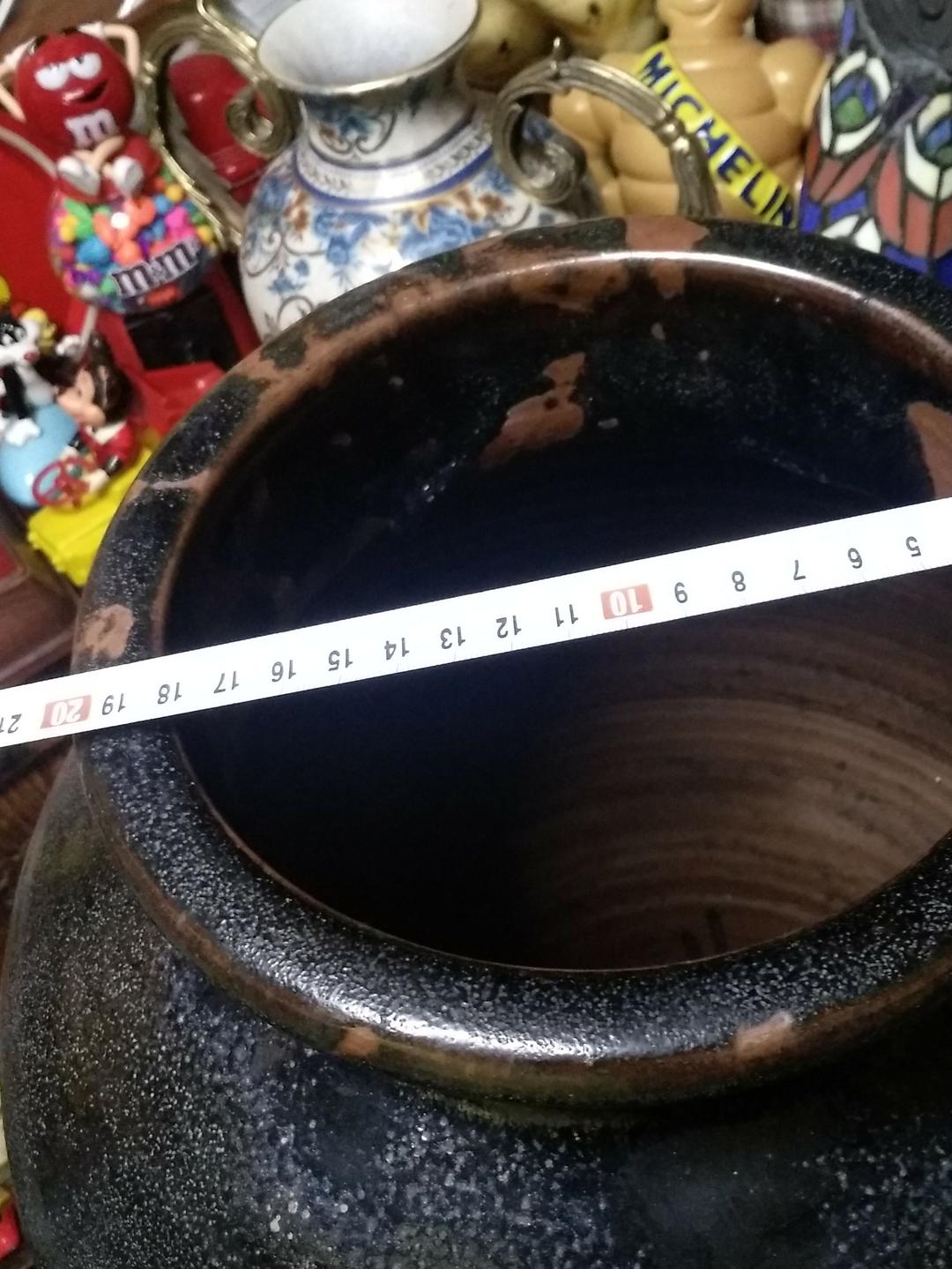 蔵出し大きな壺 高さが48センチ、