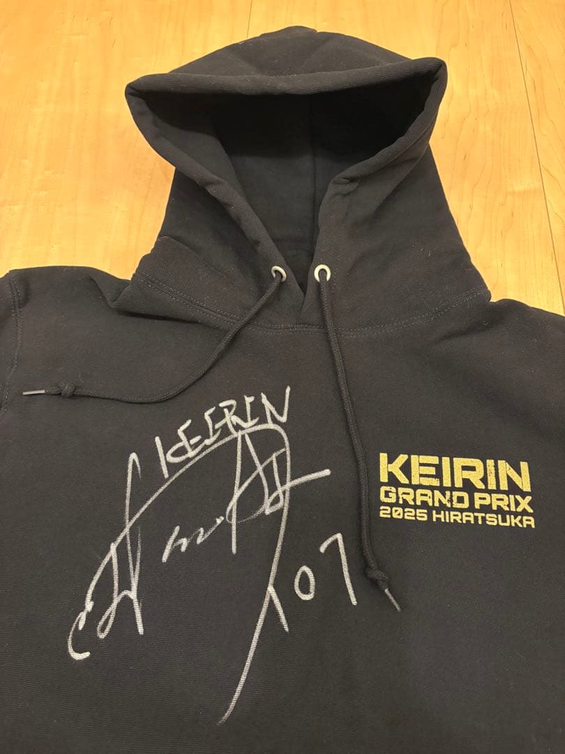 【激レア】競輪 阿部拓真 選手サイン入りパーカー　　　KEIRINグランプリ