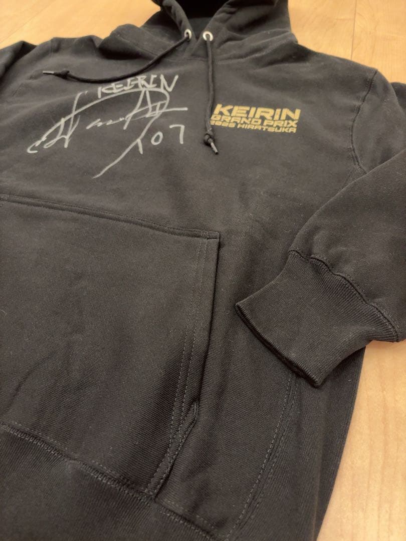 【激レア】競輪 阿部拓真 選手サイン入りパーカー　　　KEIRINグランプリ