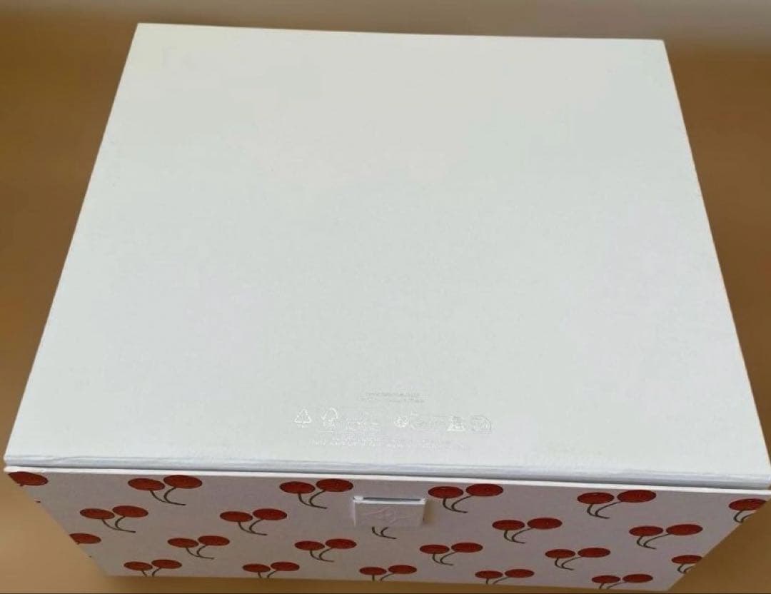 ルイヴィトン✖️村上隆 空き箱 ラッピングリボン チェリー 美品