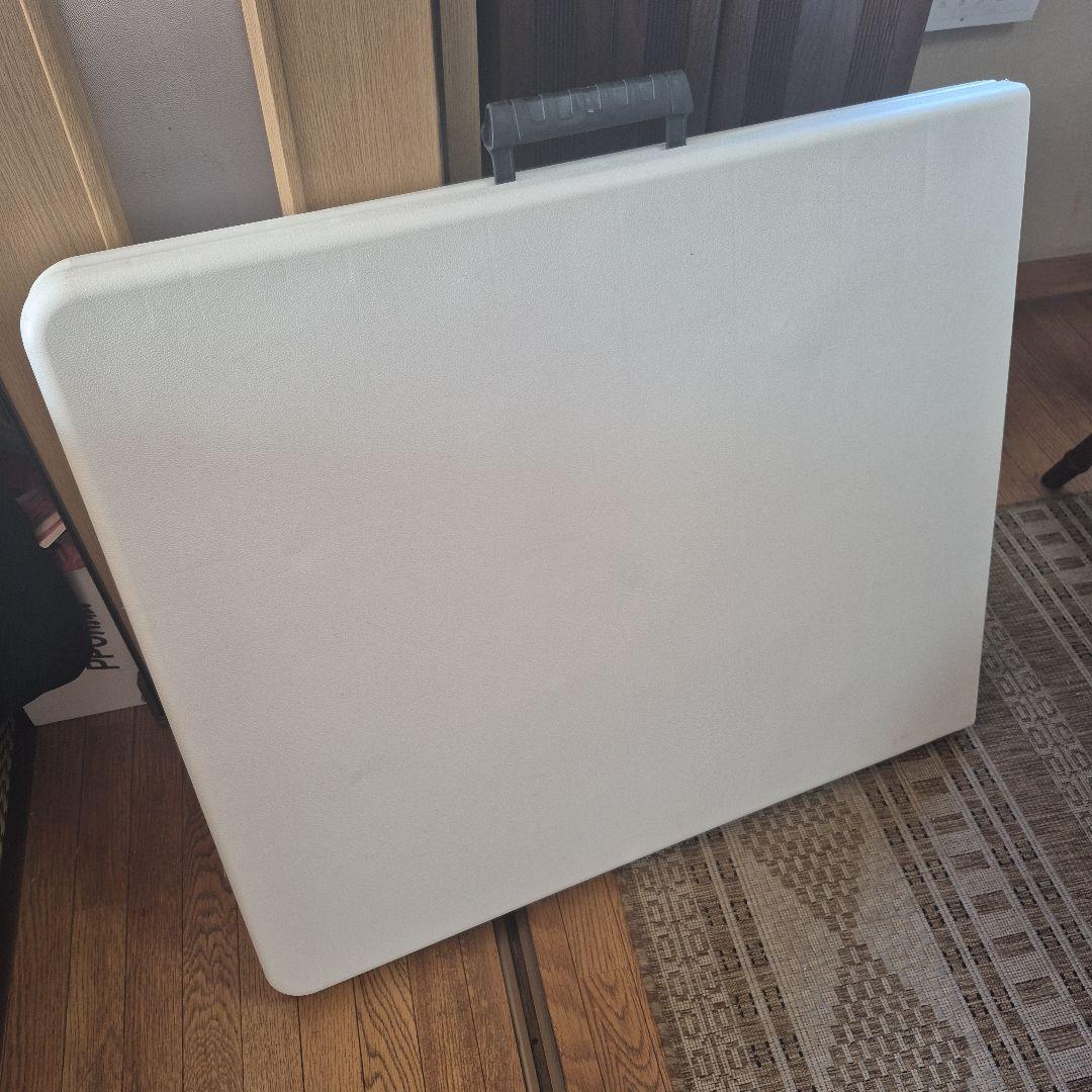 送料込み☆折り畳みテーブル