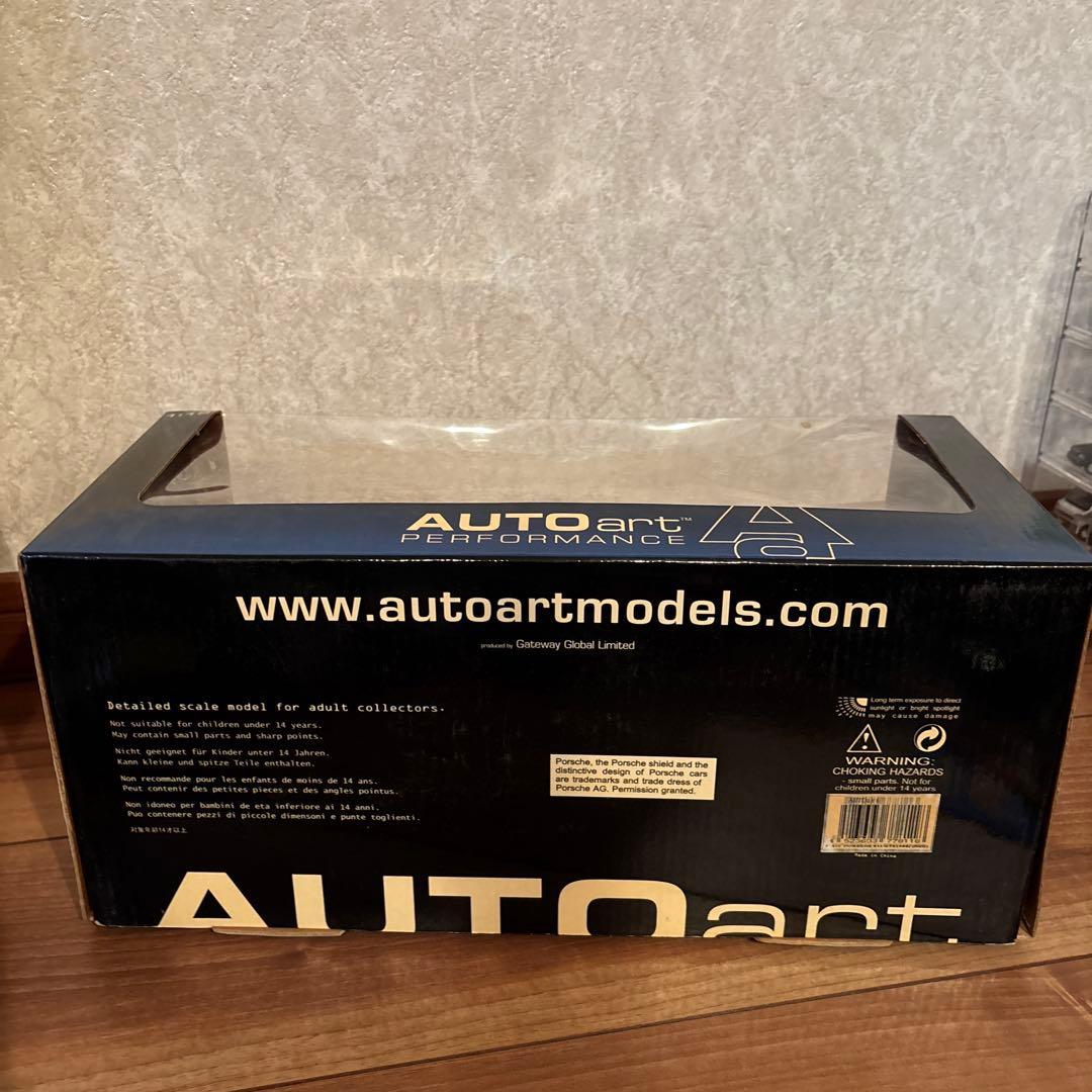 オートアート 1/18 ポルシェ 911 GT3（996）レッド 完成品