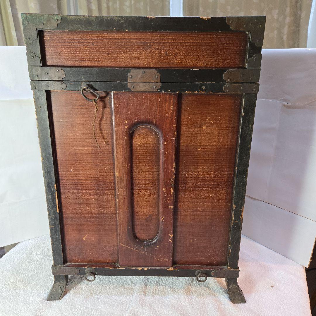 鎧櫃 外鍵付 背負箪笥 武具 刀剣 千両箱 鋏箱 甲冑箱 兜箱