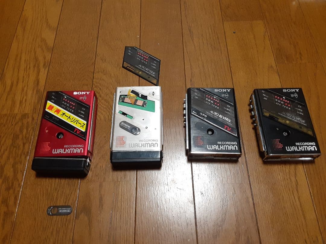 SONY WALKMAN カセットプレーヤー WM-F202 4台ジャンク オーディオ機器