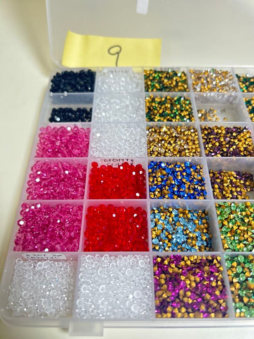 スワロフスキー　no9