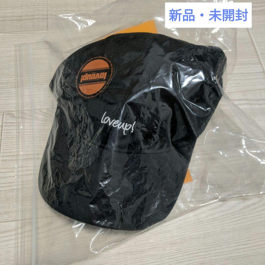 ポルノグラフィティ love up!キャップ ステッカー付き - メルカリ