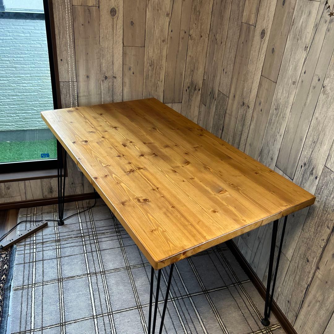 LOWYA 天然木ダイニングテーブル