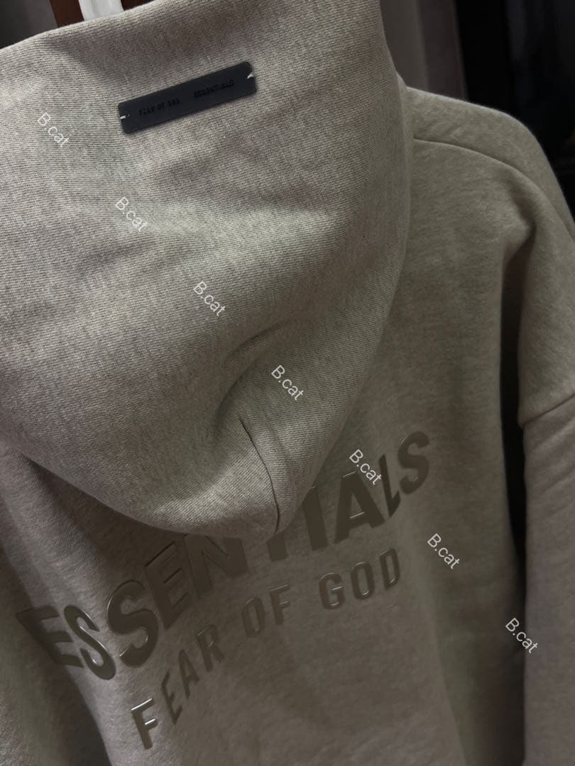 FEAR OF GOD ESSENTIALSジップアップ パーカー薄い灰色dye