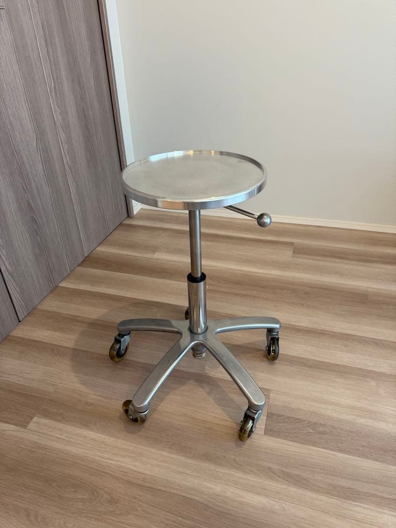 タカラベルモント カットチェア スツール 美容室 Dスツール