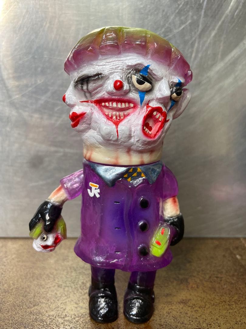 ミライロウマンドウ　サケビのスタッフ　NO.1　ジョーカービニー　２期